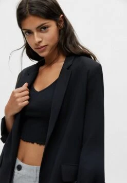 PULL & BEAR Basic Rolled-Up Sleeve BlazerBlazerBlack Donna Giacche E Blazer PUC21G091-Q11 -PULL - BEAR Negozio d19b23ab488048bca16ff80edb0dcd3b