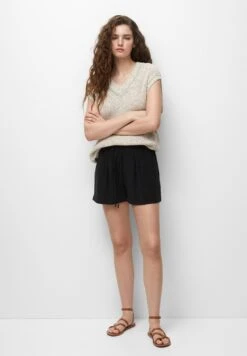 PULL & BEAR Basic BermudaShortsBlack Donna Shorts PUC21S0D5-Q11 -PULL - BEAR Negozio d53d2e12128445ee8d798587550972a3