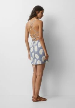 PULL & BEAR Printed - Short - Vestito Estivo - Blue -PULL - BEAR Negozio d9aaac128e384f0d9491c6042daa8dbc