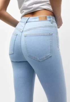 PULL & BEAR High-WaistJeans Skinny FitLight Blue Denim Donna Jeans PUC21N0I1-K14 -PULL - BEAR Negozio d9ddf38a6b964e5f8a320122b3fc9130