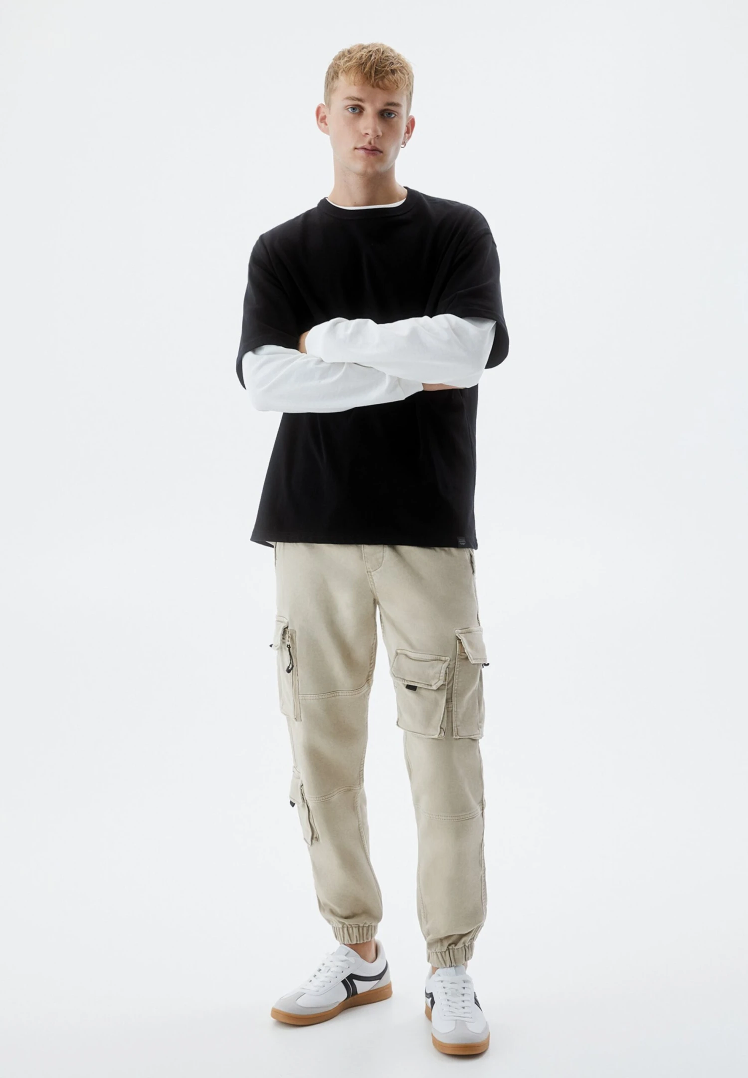 PULL & BEAR With Multiple PocketsPantaloni SportiviStone Uomo Pantaloni Sportivi E Joggers PUC22E0EU-C11 4 PULL & BEAR With Multiple PocketsPantaloni SportiviStone Uomo Pantaloni Sportivi E Joggers PUC22E0EU-C11 - immagine 2