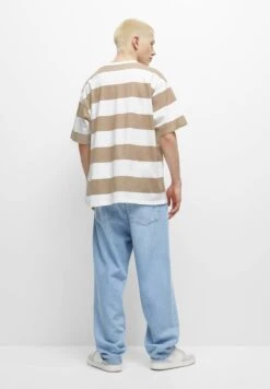 PULL & BEAR Striped Short SleeveT-Shirt Con StampaSand Uomo T-shirt E Polo PUC22O1KJ-B11 -PULL - BEAR Negozio db3bafe065ca42c189fa50dddc34d31a