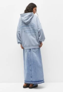 PULL & BEAR Slogan PrintFelpa Con CappuccioLight Blue Donna Felpe PUC21J10L-K11 -PULL - BEAR Negozio de64bb339b0f49079ea9475367251931