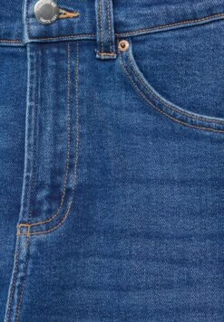 PULL & BEAR Mid-WaistJeans Skinny FitBlue Denim Donna Jeans PUC21N0M5-K11 -PULL - BEAR Negozio e66301c95000438995b4b14c59a64add