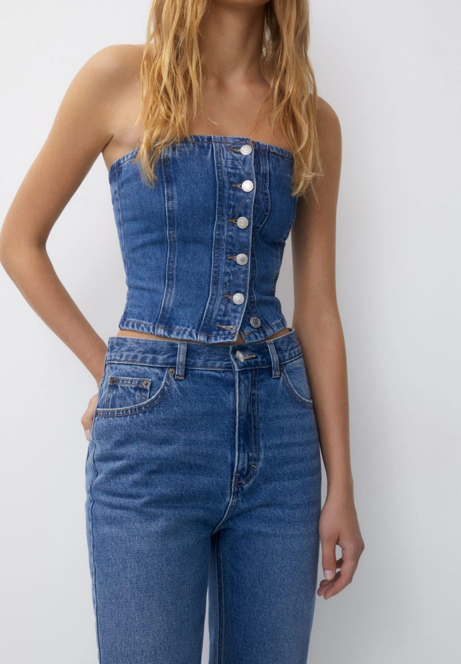 PULL & BEAR MomJeans Tapered FitDark Blue Donna Jeans PUC21N0J6-K14 6 PULL & BEAR MomJeans Tapered FitDark Blue Donna Jeans PUC21N0J6-K14 - immagine 4