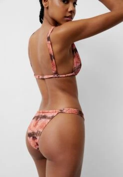 PULL & BEAR Wide Strap - Bikini Pezzo Sotto - Pink -PULL - BEAR Negozio e783e77968bd42e59056385d5269ffb3