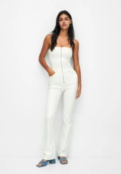 Prima pagina -PULL - BEAR Negozio e87ea2cfd25d4deaab54e78ecca08fdf