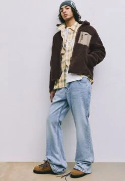 PULL & BEAR Giacca In Pile - Brown -PULL - BEAR Negozio e90dfd3aead34fed9ec5b74523901dc2