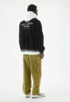 PULL & BEAR The GalleriaGiacca In SimilpelleBlack Uomo Giacche PUC22T0SZ-Q11 -PULL - BEAR Negozio ebf4cac915ea4fe7b4fa42cc5c95b9b7