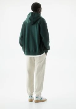 PULL & BEAR Standard FitJoggersPantaloni SportiviBeige Uomo Pantaloni Sportivi E Joggers PUC22E0F5-B11 -PULL - BEAR Negozio eeb434b2a62345968f0b45b21c02f53d