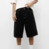 PULL & BEAR Baggy Fit Wide-Leg-Bermuda Shorts Di JeansBlack Uomo Jeans PUC22F0DH-Q11 -PULL - BEAR Negozio f02a2f7d32b740d9a6dccb28e3d38555