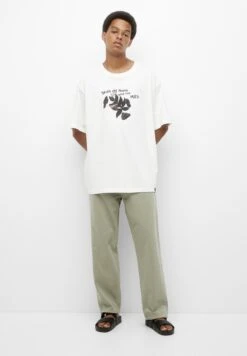 PULL & BEAR Skies Are Painted With The HuesT-Shirt Con StampaWhite Uomo T-shirt E Polo PUC22O1OZ-A11 -PULL - BEAR Negozio f084c4d73b8d475482bc107fa5aaf11e