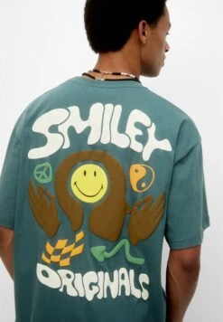 PULL & BEAR Smiley FaceT-Shirt Con StampaGreen Uomo T-shirt E Polo PUC22O1P0-M11 -PULL - BEAR Negozio f0d626c342434983be7d70de0944bcf9