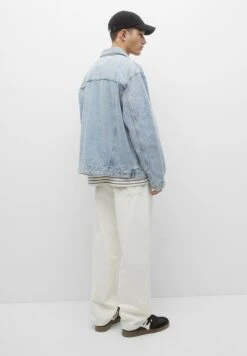 PULL & BEAR With PocketsGiacca Di JeansBlue Denim Uomo Giacche PUC22T0RN-K12 -PULL - BEAR Negozio f4ef1bdbc4cd491e839615e265d54615