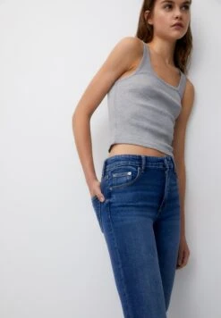 PULL & BEAR Mid-Waist BasicJeans Skinny FitLight Blue Donna Jeans PUC21N0M9-K12 -PULL - BEAR Negozio f5b3432665f14ced844406339781a43d