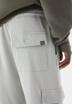 PULL & BEAR JoggersPantaloni CargoLight Grey Uomo Pantaloni PUC22E0F0-C11 13 PULL & BEAR JoggersPantaloni CargoLight Grey Uomo Pantaloni PUC22E0F0-C11 -PULL - BEAR Negozio f62c779523534734a038f5c7881519d3