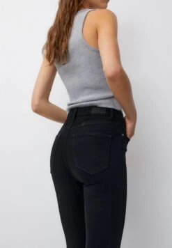 PULL & BEAR Super High WaistedJeans Skinny FitMottled Black Donna Jeans PUC21N0MA-Q11 11 PULL & BEAR Super High WaistedJeans Skinny FitMottled Black Donna Jeans PUC21N0MA-Q11 -PULL - BEAR Negozio f957f69b8bac47f683a1310da220d062
