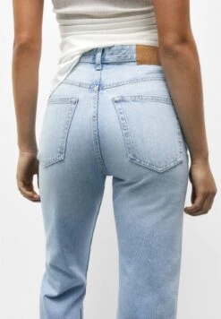 PULL & BEAR High WaistJeans A SigarettaLight-Blue Denim Donna Jeans PUC21N0LC-K12 -PULL - BEAR Negozio faf6d3c747434c2ba6d096e08a3e6f32