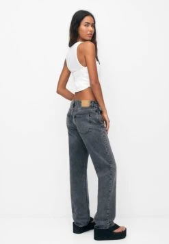 PULL & BEAR Mid-Waist Jeans A SigarettaGrey Donna Jeans PUC21N0KJ-C11 -PULL - BEAR Negozio fea6adf915c342bfa826f0aa02072e6a
